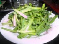 四溢的韭菜炒豆干做法图解1)