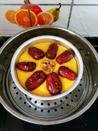 自制南瓜红枣发糕做法图解9)