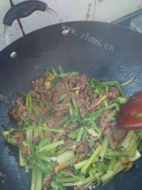 家常菜青椒炒牛肉