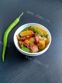 家常菜尖椒回锅肉
