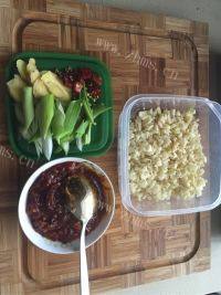 美味的麻辣香锅鸡翅做法图解3)
