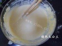 香嫩可口的牛奶鸡蛋饼做法图解4)