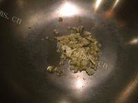 家常菜芦笋炒虾做法图解5)