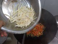家常菜毛豆炒茭白做法图解5)