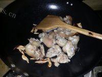 家常菜黄豆焖猪蹄做法图解6)