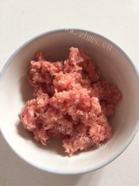 美味的蔬菜瘦肉粥做法图解2)