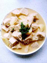 家常菜炖冻豆腐