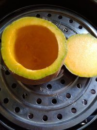 美味的南瓜蒸蛋做法图解2)