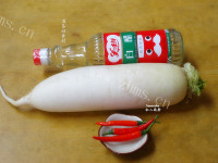 美味的酸辣萝卜做法图解1)