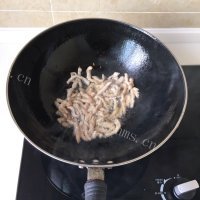美味的苜蓿肉做法图解4)