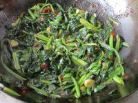 家常菜鱼香菠菜做法图解9)