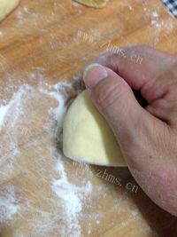 美味的黄金馒头做法图解4)