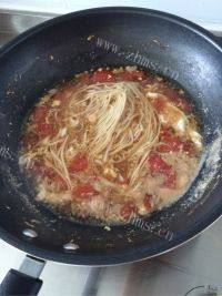 美味的西红柿鸡蛋面做法图解12)