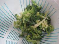 浓香的茄汁西兰花做法图解1)