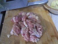 营养的砂锅焗南瓜鸡的做法图解三