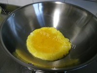 家常菜尖椒鸡蛋做法图解2)