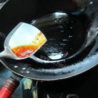 美味的鸡蛋豆腐汤做法图解3)