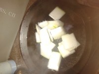 美味的冬瓜鳗鱼汤做法图解2)