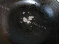 秀色的芹菜炒豆干做法图解3)