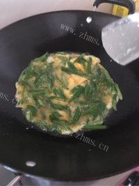 美味好吃的辣椒炒鸡蛋做法图解4)