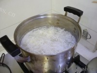 美味的酸汤水饺做法图解6)