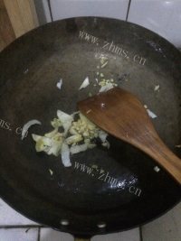 锅塌豆腐做法图解5)