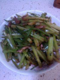 味道不错的芹菜炒肉