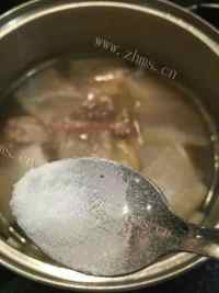 色香味俱全的冬瓜排骨汤做法图解6)