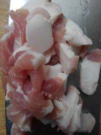 诱人的土豆肉片做法图解2)