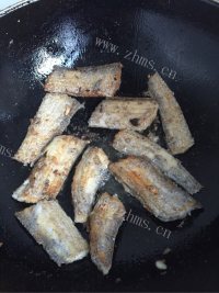 美味的香煎带鱼