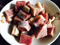 美味的咖喱牛腩做法图解2)