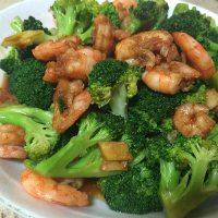 家常菜虾仁炒西兰花