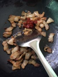 五味俱全的农家小炒肉做法图解4)