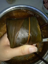 自制腊肉粽子做法图解12)