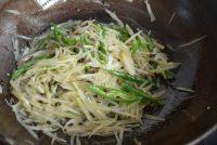 家常菜麻辣土豆丝