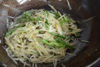 家常菜麻辣土豆丝
