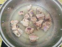家常菜土豆排骨做法图解1)