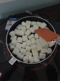自制牛扎糖做法图解5)