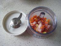 自己做的胡萝卜猪肉饺子做法图解2)
