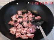 美味的豉香南瓜焖排骨做法图解2)