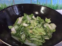 唇齿留香的炒白菜做法图解8)