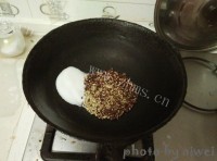 自制酱牛肉做法图解3)