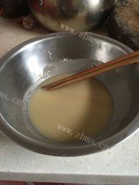 美味的香酥葱油饼做法图解5)