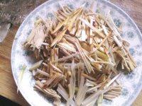 饱满的凉拌豆腐丝做法图解8)