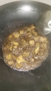清脆爽口的糖醋排骨做法图解2)