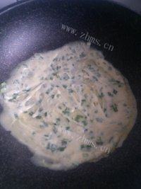 绿色食物之韭菜鸡蛋饼做法图解6)