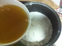 热腾腾的南瓜肉馅大蒸包做法图解2)