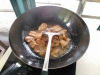 家常菜花菜炒肉片做法图解8)