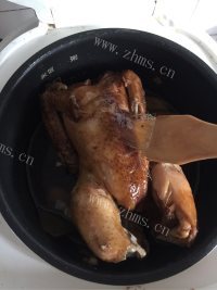 美味的电饭煲版烤鸡做法图解13)