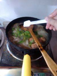 美味的冬瓜肉丸汤
